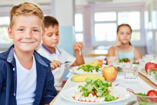 Nejmenší děti brzy čeká revoluce ve stravování. Pak přijdou na řadu i ty větší - Seznam Zprávy